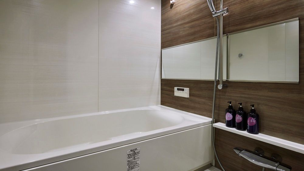 hotel-room-image