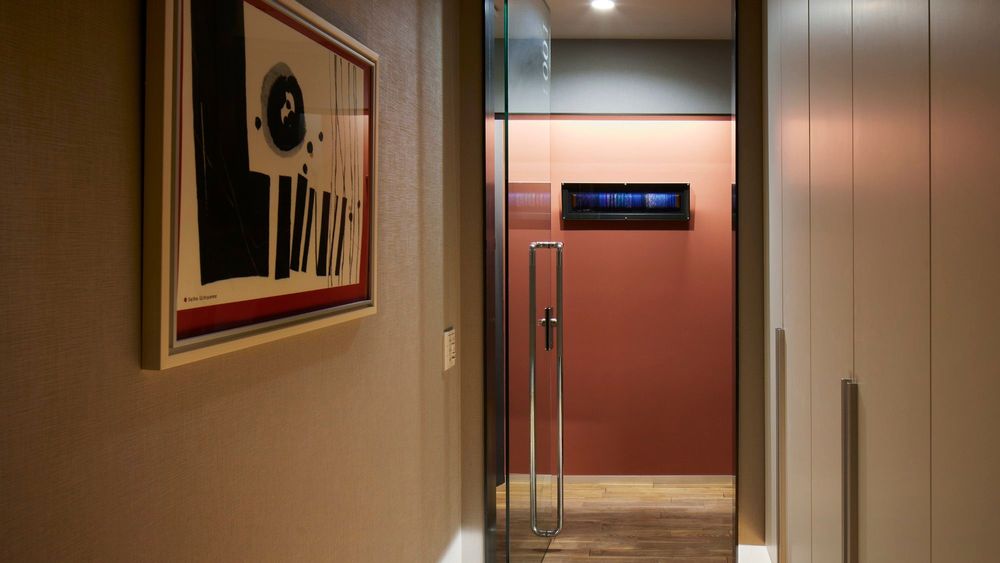 hotel-room-image