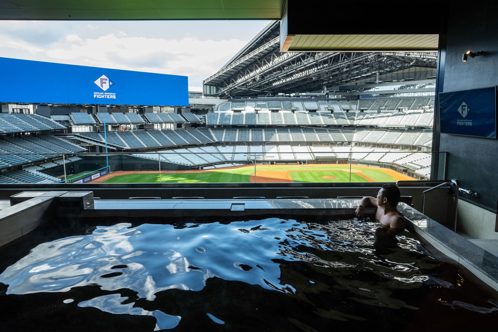 tower eleven hotel | tower eleven hotel | stay tuned の