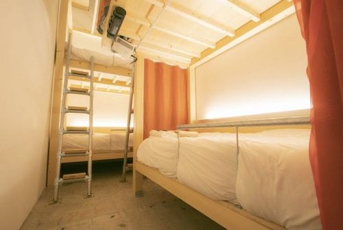 hotel-room-image